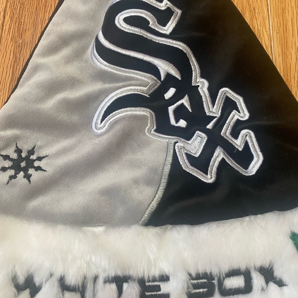 MLB CHICAGO WHITE SOX ELF HAT - Picture 5 of 6